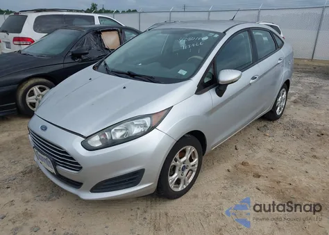 2014 Ford Fiesta Se z USA, uszkodzony, nr VIN 3FADP4BJ6EM130966